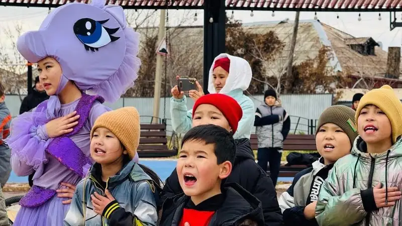 День Республики: в пяти районах столицы прошли концертные программы