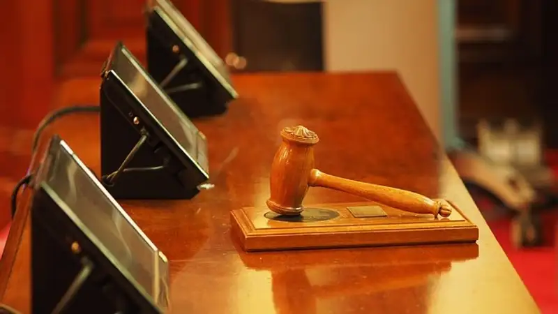 Сожгли собаку заживо: в Атырау осудили живодеров