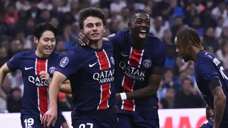 Футболисты ПСЖ единолично возглавили Лигу 1 после девяти туров