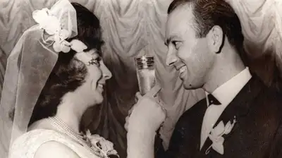 Киркоров поделился фотографиями со свадьбы его родителей и раскрыл свою настоящую фамилию, фото - Новости Zakon.kz от 01.11.2024 15:22