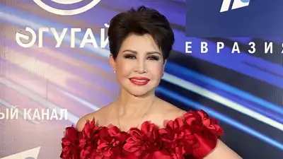 67-летняя Роза Рымбаева восхитила поклонников архивным видео, фото - Новости Zakon.kz от 01.11.2024 14:33