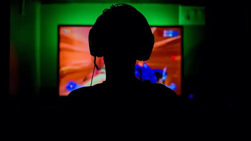 Анатомия запрета: против каких явлений популярной культуры выступали казахстанцы