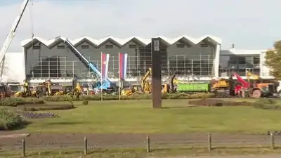 Выросло число жертв обрушения навеса на железнодорожном вокзале в Сербии, фото - Новости Zakon.kz от 02.11.2024 00:06