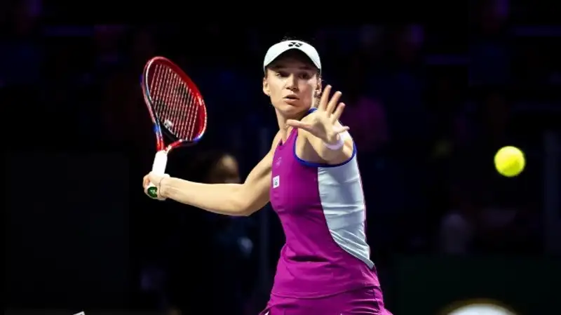 Елена Рыбакина проиграла итальянке на турнире в Эр-Рияде