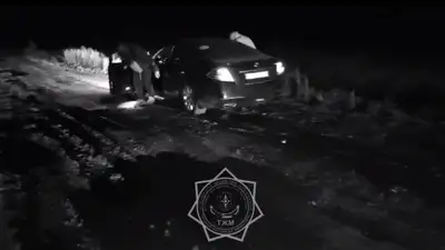 помощь спасателей, фото - Новости Zakon.kz от 02.11.2024 23:00