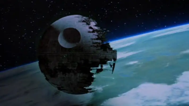 Китайские ученые разработали новый тип микроволнового оружия – "Звезду смерти"