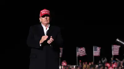 Дональд Трамп аплодирует, фото - Новости Zakon.kz от 08.11.2024 12:12