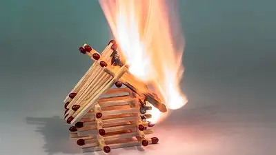 водитель скорой устроил пожар из-за того, что ему не дали отпуск, фото - Новости Zakon.kz от 12.11.2024 01:53