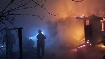 пожар в жилом доме, фото - Новости Zakon.kz от 13.11.2024 21:03