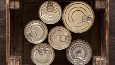 В тушенке из конины зарубежного производства обнаружена ДНК свиньи, фото - Новости Zakon.kz от 13.11.2024 15:27