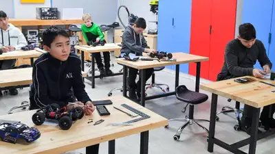 Робототехника, автомоделирование: новые горизонты для юных изобретателей в ЦКТ Qarmet, фото - Новости Zakon.kz от 13.11.2024 18:56