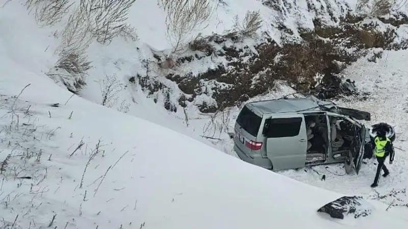 В Карагандинской области авто вылетело в кювет: погибли 7 человек
