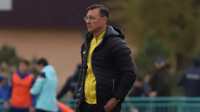 Главный тренер "Кайрата" в день рождения получил новый контракт