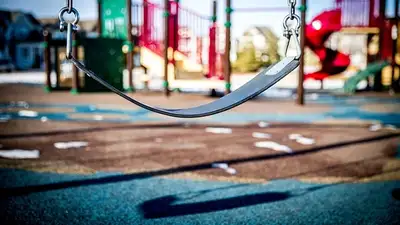 Подростка ранили в Москве на детской площадке, фото - Новости Zakon.kz от 21.11.2024 21:18