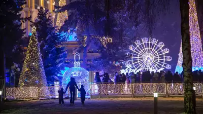 На Новый год казахстанцы отдохнут 4 дня, фото - Новости Zakon.kz от 22.11.2024 08:30