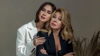 Любовь Успенская впервые вывела дочь на сцену после ее побега в Израиль, фото - Новости Zakon.kz от 25.11.2024 05:19