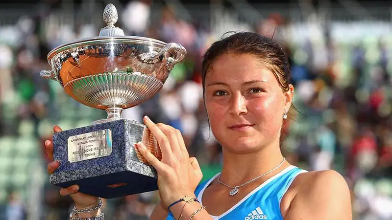 Экс-первая ракетка мира прогнозируют победу Рыбакиной на Уимблдоне-2025