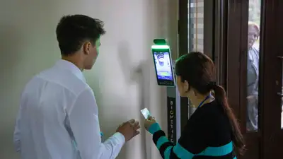 Мадиев, заявление о незаконности сбора биометрии детей без разрешения родителей, фото - Новости Zakon.kz от 26.11.2024 19:48