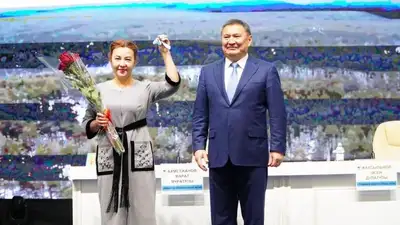 Многодетные семьи Акмолинской области получили новые квартиры, фото - Новости Zakon.kz от 27.11.2024 20:23