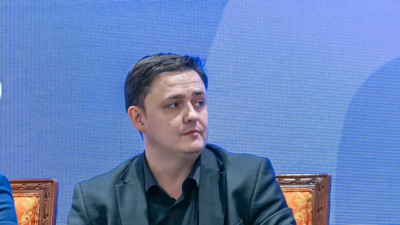 "Период охлаждения": какие переводы и заявки на кредиты казахстанцев хотят проверять?