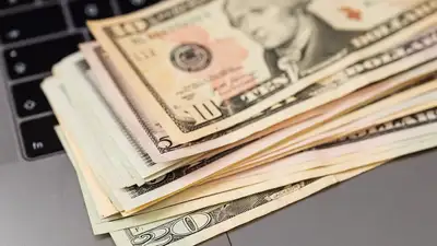 курс доллара на торгах, фото - Новости Zakon.kz от 03.12.2024 15:47