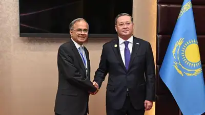 Глава МИД встретился с генеральным секретарем ОЭС, фото - Новости Zakon.kz от 03.12.2024 06:20