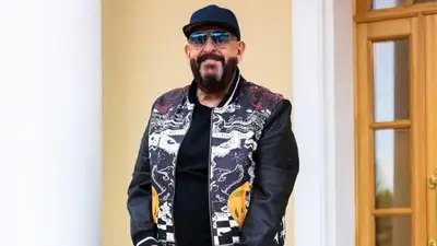 76-летний Михаил Шуфутинский показал троих друзей, фото - Новости Zakon.kz от 09.12.2024 17:34