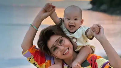 &quot;Это же не ваш ребенок&quot;: Роза Рымбаева рассказала, как изменилась после рождения внука, фото - Новости Zakon.kz от 10.12.2024 18:08