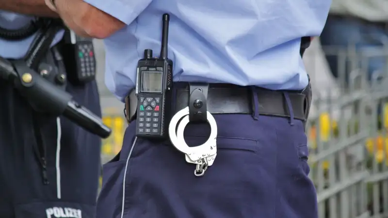 Пьяный астанчанин врезался в столб на угнанном авто