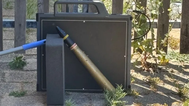 Посылку с противотанковым снарядом отправили из Казахстана в Австралию