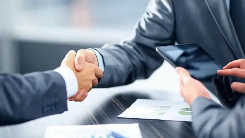 Омбудсман будет помогать казахстанцам с проблемными микрокредитами