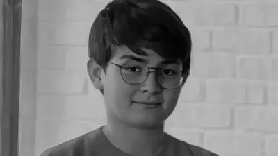 Крушение самолета в Актау, погиб юный футболист, фото - Новости Zakon.kz от 27.12.2024 06:30