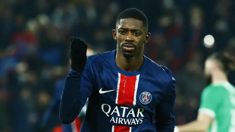Дубль Дембеле принес победу ПСЖ и лидерство в таблице Лиги 1