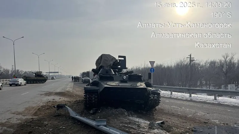 Еще одно крупное ДТП произошло на капчагайской трассе: на этот раз с военной техникой