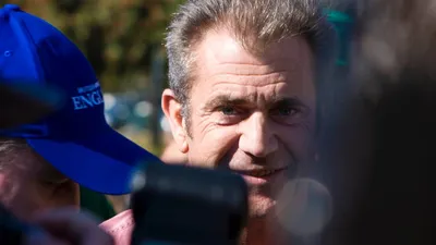 Мел Гибсон, пожар, сгоревший дом, фото - Новости Zakon.kz от 12.01.2025 03:30