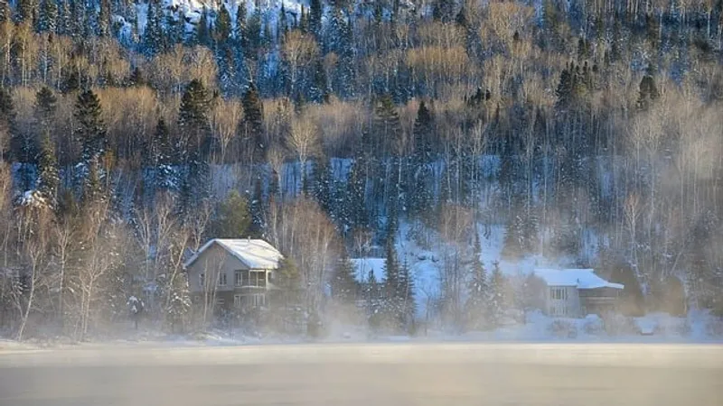 Туман, дождь и метель: в каких областях РК объявили штормовое предупреждение