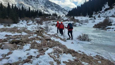 Спасатели , фото - Новости Zakon.kz от 18.01.2025 11:24