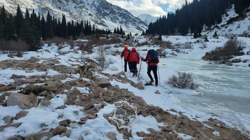 Потерявшийся в горах Алматинской области турист три дня провел в хижине, ожидая спасения