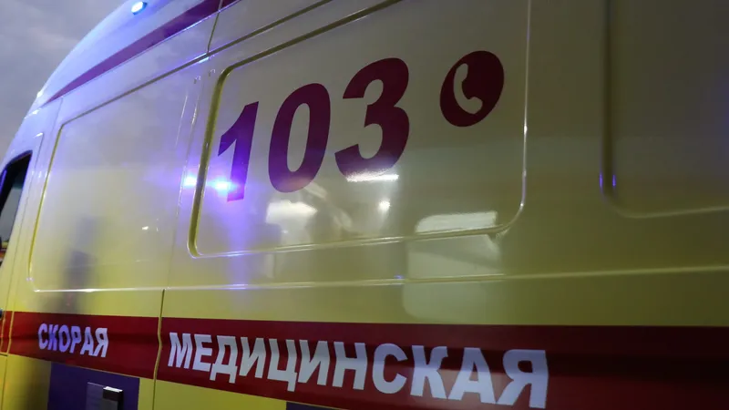 Массовая авария с участием автобуса и машины скорой помощи произошла в Уральске