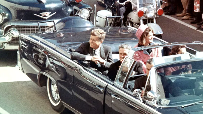 Трамп рассекретит документы об убийстве Кеннеди