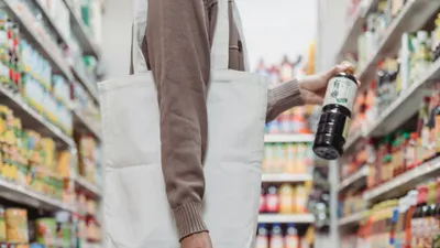 Елена Малышева призвала внимательно читать этикетки, фото - Новости Zakon.kz от 23.01.2025 14:56