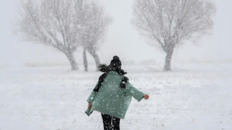 Низовая метель, небольшой снег и туман: прогноз погоды в Казахстане на 8 февраля