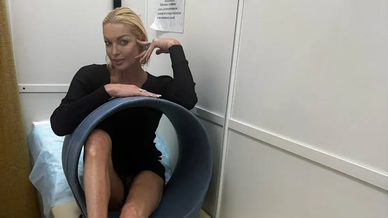 Айгүлдің эротикалық суреттері Жолбарыс порно ойыны