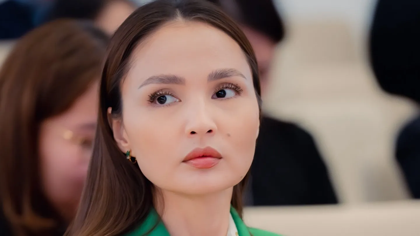 Студенттердің порно кеші