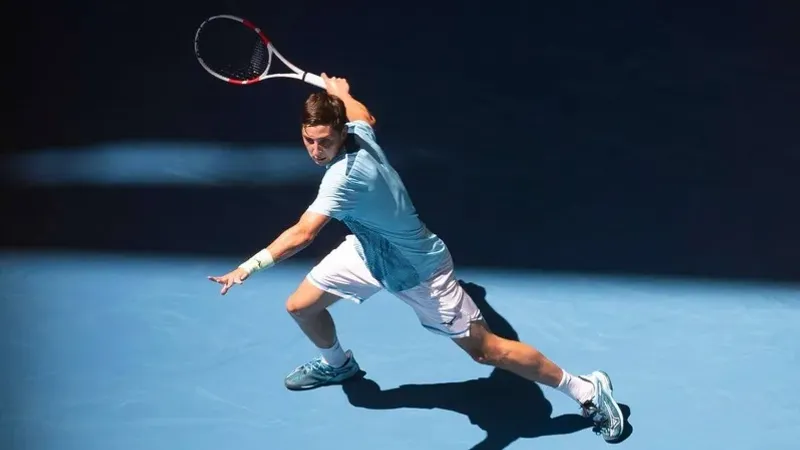 Александр Шевченко одержал дебютную победу в матче Кубка Дэвиса Казахстан – Пакистан