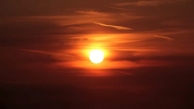 На Солнце в воскресенье зафиксировали четыре мощные вспышки