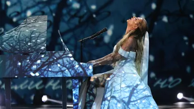 Анна Седокова вышла на сцену в образе невесты, фото - Новости Zakon.kz от 03.02.2025 03:25