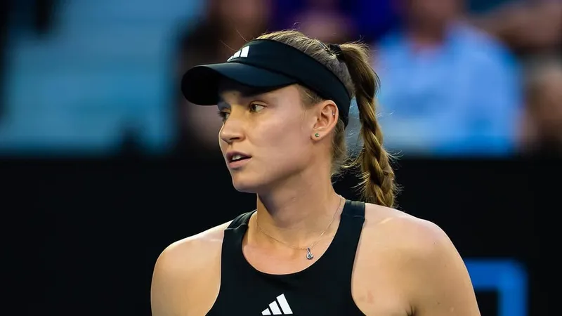 Елена Рыбакина трогательно попрощалась с легендой казахстанского тенниса