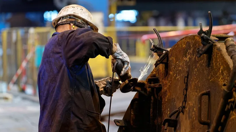 Мажилисмен: Казахстан переживает "техногенную войну" из-за аварий на производстве