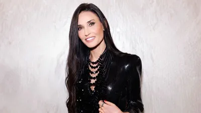 Деми Мур, ангелы Чарли, Оскар, поздравления, фото - Новости Zakon.kz от 02.02.2025 06:30